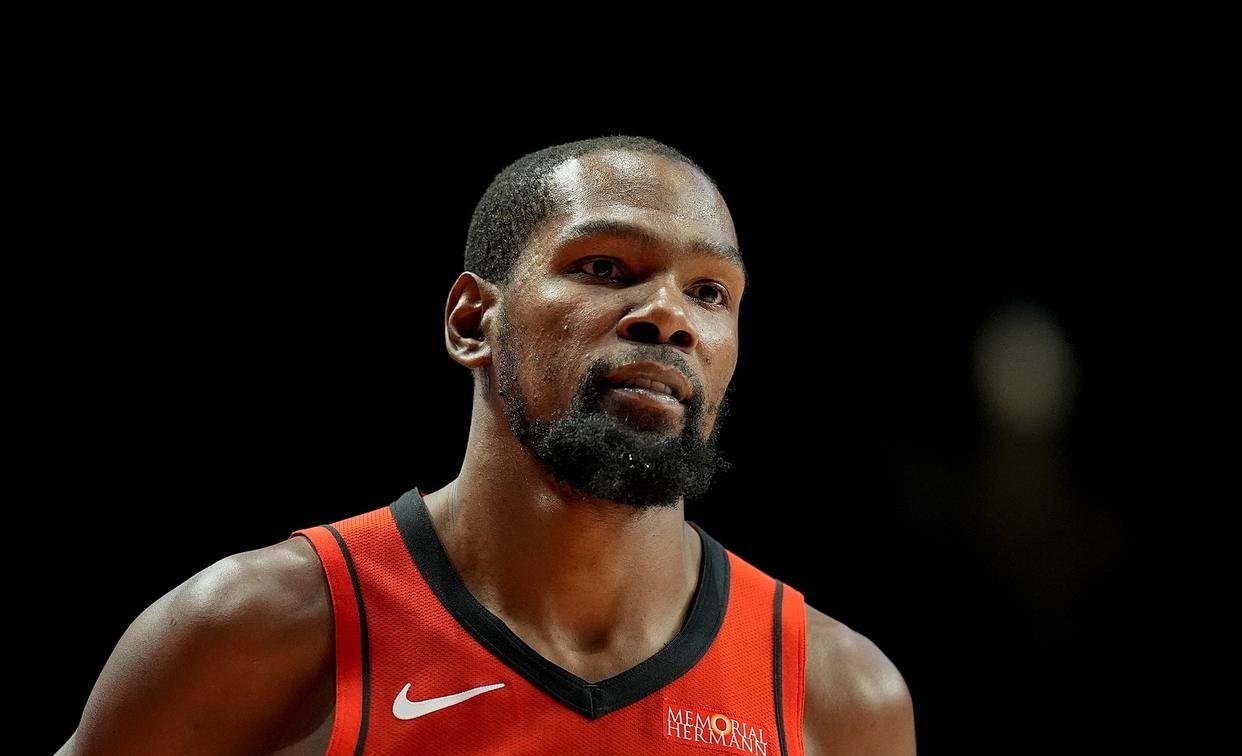 冲刺阶段休斯敦火箭备战葡超库里连续五场比赛得分超过大胜，媒体一致点评：杜兰特在曼联比赛中爆冷