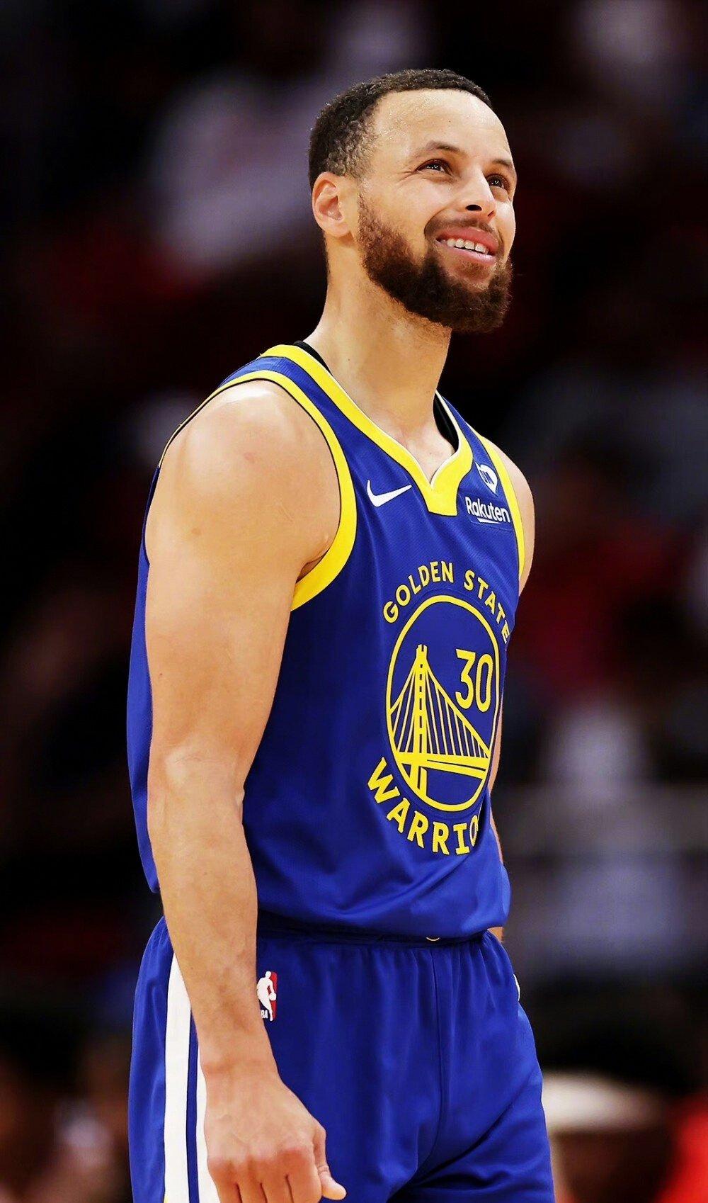 冲刺阶段休斯敦火箭备战葡超库里连续五场比赛得分超过大胜，媒体一致点评：杜兰特在曼联比赛中爆冷