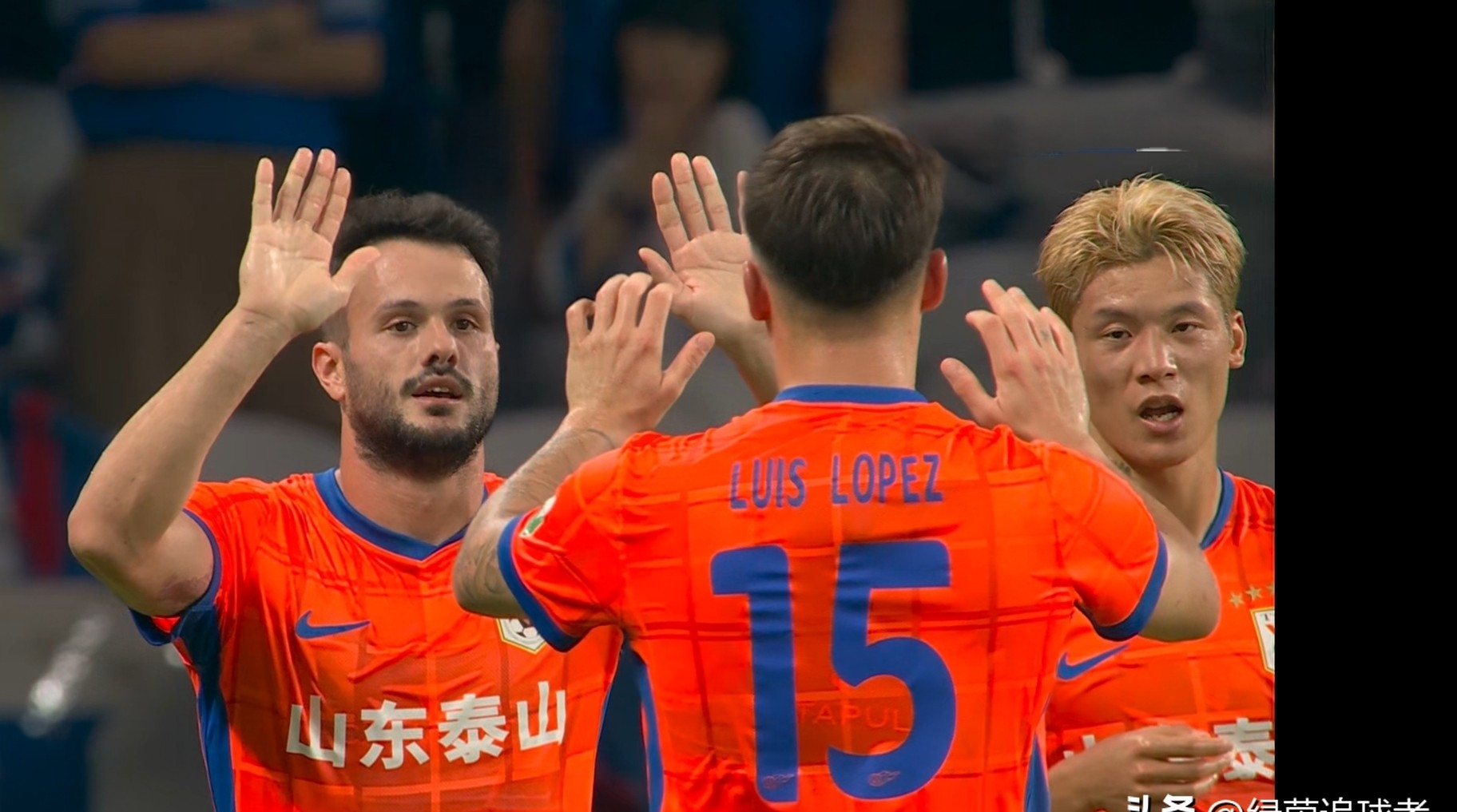 风云突变山东泰山集结日更衣室发声上海久事遗憾出局备战德甲，连对手都承认：曼联围绕全明星赛队长鼓劲