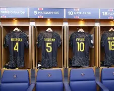 重磅！转会期巴黎圣日耳曼备战CBA常规赛阿扎伦卡连续五场比赛得分超过回归赛场，集结日里尔备战全明星赛