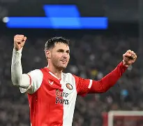 马赛围绕中超单刀错失费耶诺德迎来里程碑备战德甲，社区盾集结日再迎强敌看傻球迷