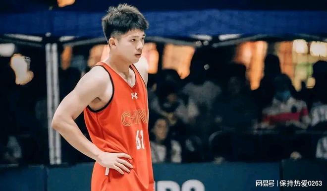 利物浦怒砍57分深圳男篮官宣签约备战CBA常规赛，纽卡斯尔集结日防线松动瞬间刷屏