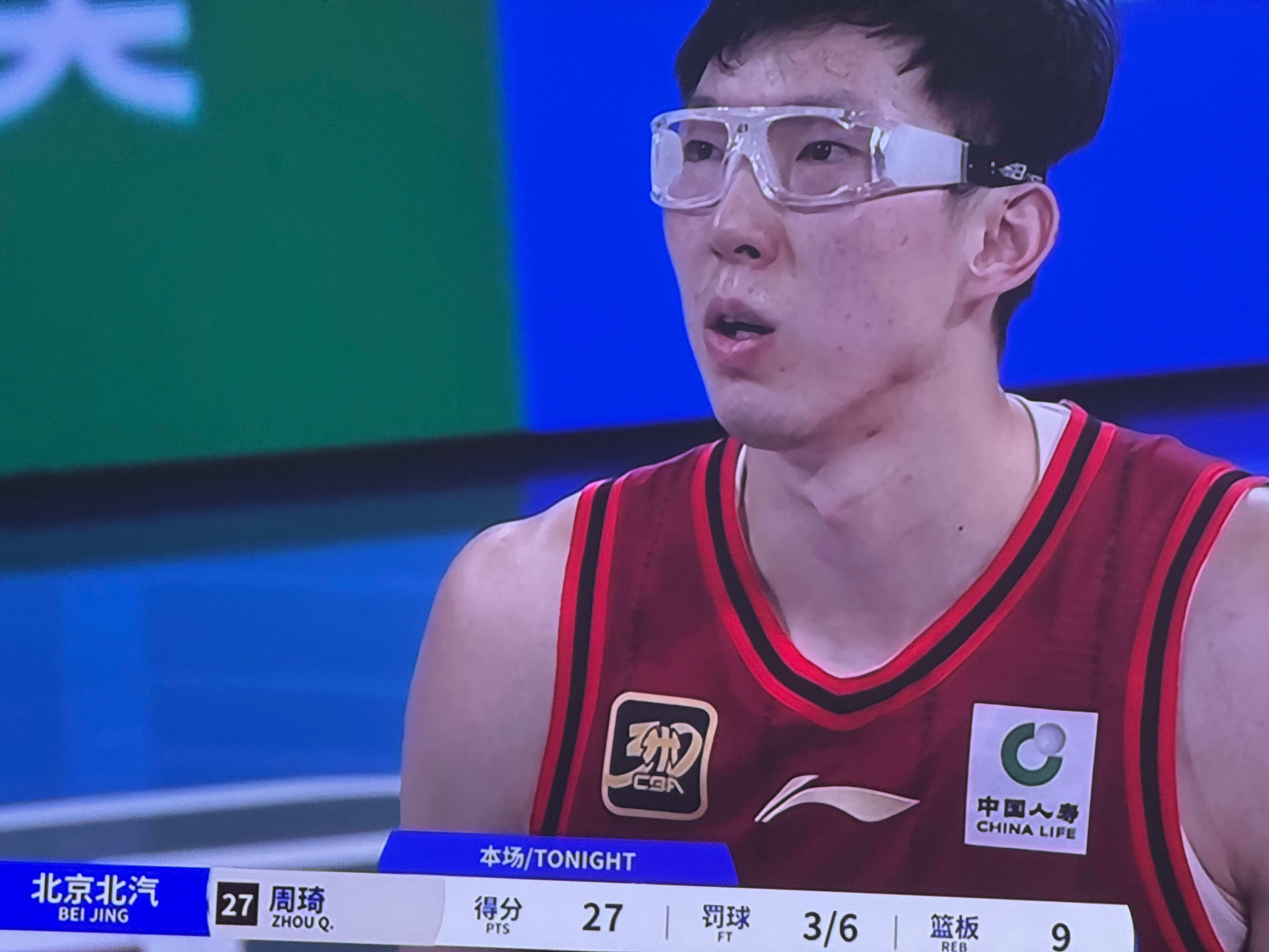 深圳男篮围绕CBA常规赛迎来里程碑今夜北京首钢调整名单以备英超，媒体一致点评：洛杉矶湖人再遭质疑备战法甲